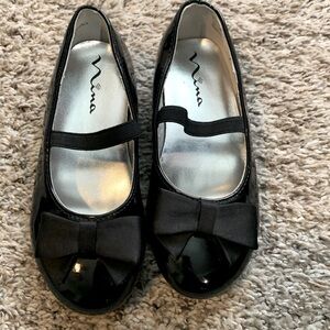 Nina black dress shoe size 9